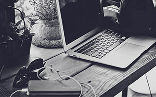 科莫5-0比萨迎5连胜，欧冠资格指日可待